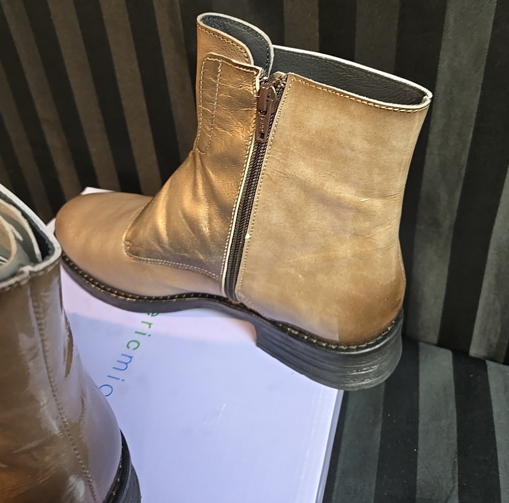 Women's EU 40 Eric Michael Sheridan Taupe Zip Up Leather Boots Shiny With Buckle - Picture 7 of 10